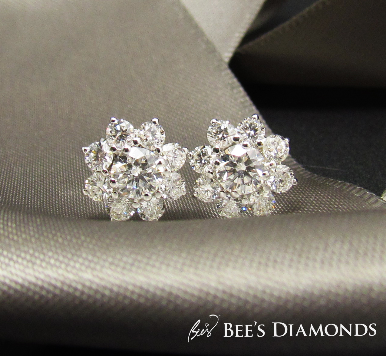 Floral solitaire diamond stud earrings | Bee's Diamonds