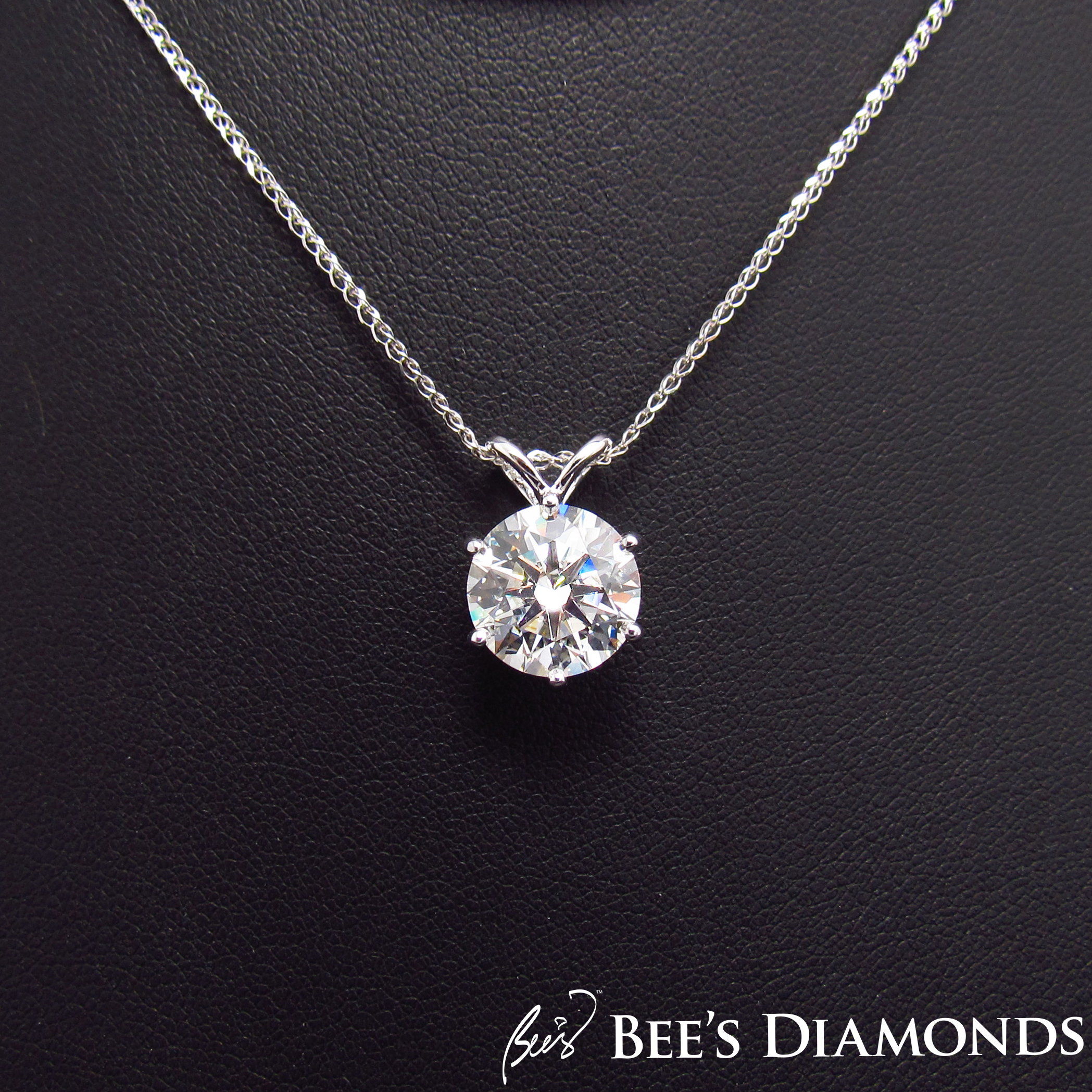 Large GIA, 4 carats diamond pendant, 18K White | Bee's Diamonds
