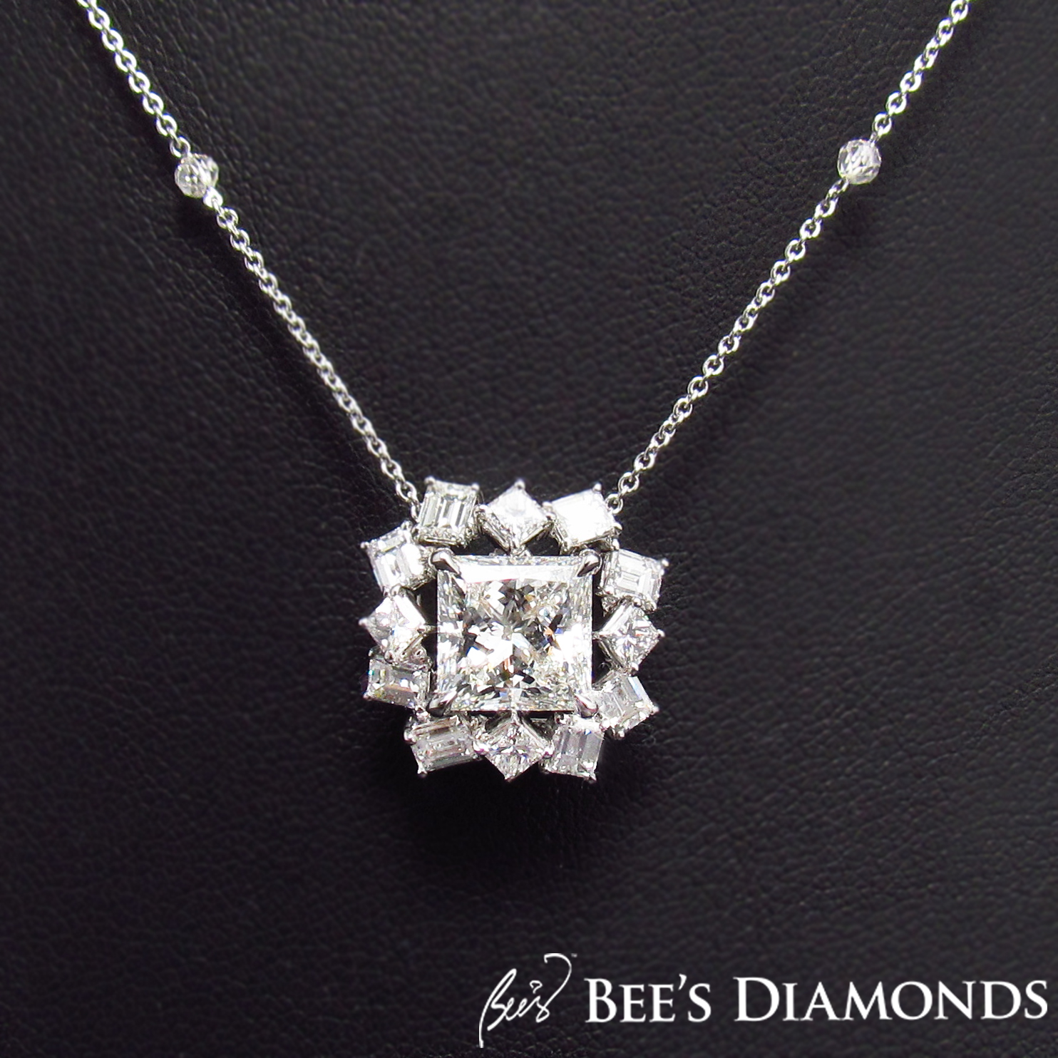 Princess cut diamond pendant, detachable pendant | Bee's Diamonds